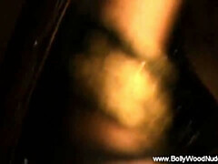 Brunette brune, Hd, Indienne, Mère que j'aimerais baiser, Nue à poil, Nue, Se déshabiller, Allumeuse