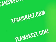 Grosse titten, Blasen, Braunhaarige, Lecken, Milf, Orgie, Pov, Schreiend