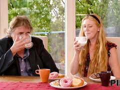 18 ans, Blonde, Éjaculation interne, Européenne, Hd, Chatte, Rasée, Adolescente