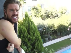 Braunhaarige, Spermaladung, Aufs gesicht abspritzen, Piercing, Flotter dreier