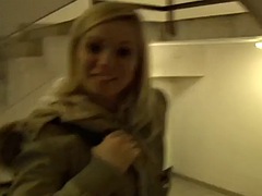 Chica, Rubia, Mamada, Coche, Al aire libre, Pov, Público, Realidad