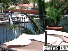 フェラチオ, 中出し, イく瞬間, 手コキする, Hd, 息子