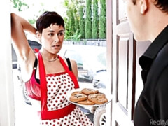 Culo grande, Verga grande, Tetas grandes, Mamada, Morena, Cabello corto, Flaco, Adolescente