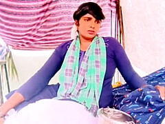 Gros cul, Sucer une bite, Conversation vulgaire, Indienne, Seins naturels, Nylon, Chatte, Serré