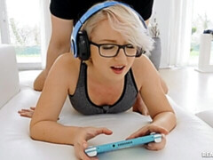 Grosser schwanz, Blondine, Blasen, Hundestellung, Natürlichen titten, Kurzes haar, Jungendliche (18+), Titten