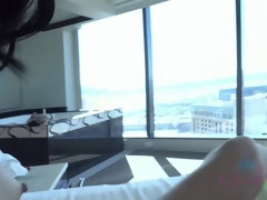 Bruinharig, Sperma, Voetbeurt, Orgasme, Gezichtspunt, Kut duiken, Geschoren, Tieten likken