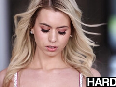 Grosser schwanz, Blondine, Kehlenfick, Handjob, Hardcore, Lingerie, Zierlich, Titten