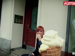 Amateur, Grosse bite, Gros seins, Sucer une bite, Plantureuse, Seins naturels, Rousse roux, Adolescente