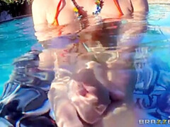 ブロンド, チン, バック, 眼鏡, 手コキする, 淫乱熟女, ピアス, ハメ撮り