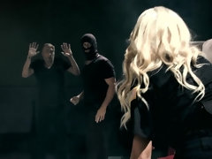 Culo grande, Tetas grandes, Rubia, Trio