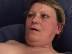 Gros seins, Poilue, Hard, Seins naturels