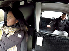 18 jahre, Asiatisch, Auto, Pov, Realität, Strümpfe, Jungendliche (18+), Titten
