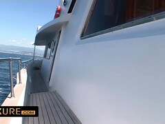 Kont, Grote mammen, Badpak, Bruinharig, Frans, Hd, Natuurlijke tieten, Buiten