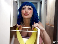 Clownin' For that Double D: Office Threesome with Van Wylde, Alex Jones, Jewelz Blu