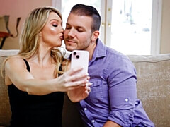 Gros cul, Grosse bite, Blonde, Sucer une bite, En levrette, Mère que j'aimerais baiser