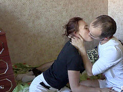 Enthousiasteling, Pijpbeurt, Universiteit, Sperma shot, Vriendin, Orgasme, Slipje, Tiener