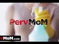 Culo grande, Tetas grandes, Morena, Corridas, Lamidas, Coño, Afeitado, Madrastra