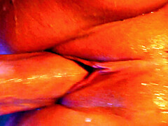 Arsch, Braunhaarige, Hundestellung, Absätze, Muschi, Strümpfe, Tätowierung, Nass