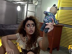 18 jaar, Pijpbeurt, Latijnse vrouw, Orgasme, Klein, Geschoren, Zuigen, Tiener