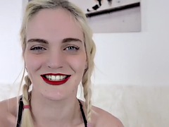 Grosse titten, Blondine, Piercing, Pov