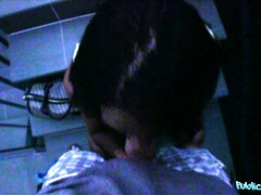 Sucer une bite, Voiture, En levrette, Européenne, Petite amie, Argent, De plein air, Réalité