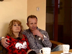 18 jahre, Blasen, Geschnappt, Papi, Frau frau mann, Lecken, Muschi, Flotter dreier