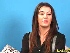 Braunhaarige, Cfnm, Weibliche domination, Absätze, Erniedrigung, Strümpfe