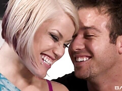 Grote kont, Grote lul, Pijpbeurt, Hondjeshouding, Natuurlijke tieten, Kort haar, Tiener, Tieten likken