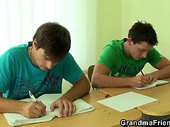 Блондинки, Постарше, Зрелые, Милф, Мамочка, Кричащие, Мачеха, Втроем