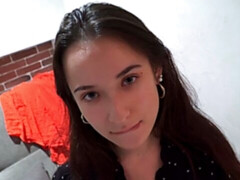 お尻, デカ尻, フェラチオ, 茶髪の, 手コキする, ストリッピング, ティーン, オッパイの