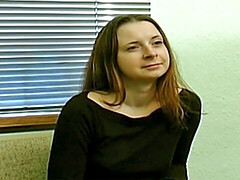 18 años, Anal, Entre bastidores, Británico, Morena, Primera ves, Hd, Adolescente