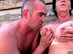 Mooie dikke vrouwen, Mollig, Oudere vrouw, Rijpe lesbienne, Buiten