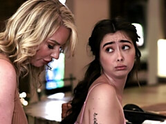 Большая жопа, Большие сиськи, Поцелуи, Лесбиянка, Мастурбация, Милф, Киски, Стриптизерша