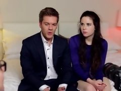 Amerikanisch, Arsch, Hinter den kulissen, Kleid, Natürlichen titten, Rasiert, Erotischer film, Tätowierung