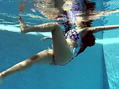 Bendy Andreina Deluxe - pool movie - Underwater Show