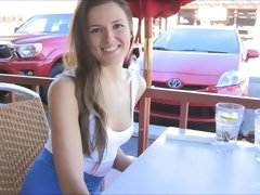 Dichtbij, Extreem, Masturbatie, Orgasme, Openbaar, Alleen, Speelgoed, Onder de rok