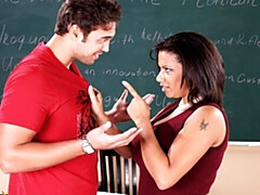 Grosse bite, Gros seins, Sucer une bite, Brunette brune, Rondelette, En levrette, Noir ébène, Mère que j'aimerais baiser