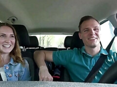 フェラチオ, 車, 衣服着たままセックス, バック, 手コキする, 異人種間, 自然山雀, オッパイの