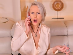 Culo grande, Tetas grandes, Rubia, Mamada, Gordita, Pajear, Cabello corto, Medias largas