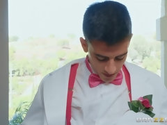 Arsch, Braunhaarige, Kleid, Absätze, Latina, Milf, Muschi, Realität