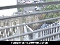 Bondage discipline sadomasochisme, Grote lul, Grote mammen, Naakte man aangeklede vrouw, Sperma shot, Hardcore, Geschoren, Tiener