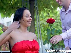 Arsch, Grosser schwanz, Grosse titten, Braunhaarige, Spermaladung, Handjob, Mutti, Muschi