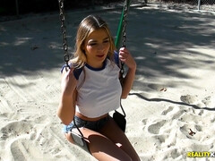 Amateur, Américain, Gros seins, Brunette brune, Queue, Faciale, De plein air, Suçant