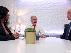 Tussi, Schwarz, Handjob, Hardcore, Büro, Muschi, Rasiert, Strümpfe