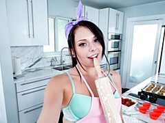 Culo grande, Verga grande, Tetas grandes, Mamada, Morena, Cocina, Flaco, Adolescente