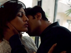 Anal, Gros seins, Brunette brune, Plantureuse, Érotique, Seins naturels, Plan cul à trois, Nénés