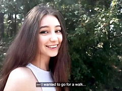 Enthousiasteling, Pijpbeurt, Bruinharig, Universiteit, Hondjeshouding, Sperma in gezicht, Huisgemaakt, Tieten likken