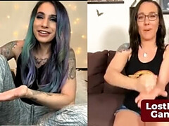 Amateur, Morena, Lesbiana, Tetas naturales, Coño, Desnudarse, Tatuaje, Tetas