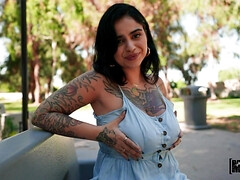 18 jaar, Grote mammen, Bruinharig, Sperma shot, Huisvrouw, Tiener, Tieten likken, Vrouw