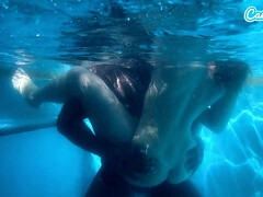 Leie, Blasen, Schwanz, Handjob, Pool, Jungendliche (18+), Titten, Unter wasser